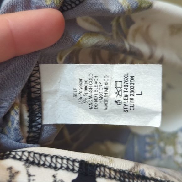 EUC White Birch Top - Large - Picture 6 of 9